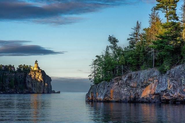 รูปภาพ:http://glotraveler.com/wp-content/uploads/2015/09/lake-superior.jpg