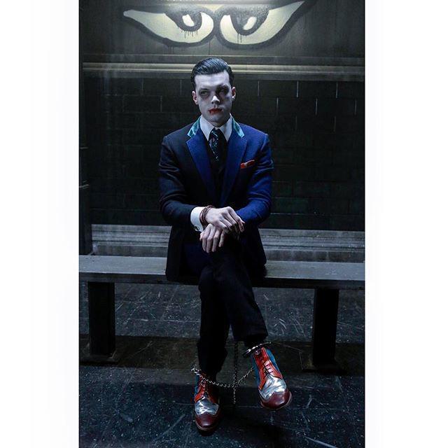 รูปภาพ:https://www.instagram.com/p/Bip_vzrHwWg/?taken-by=cameronmonaghan