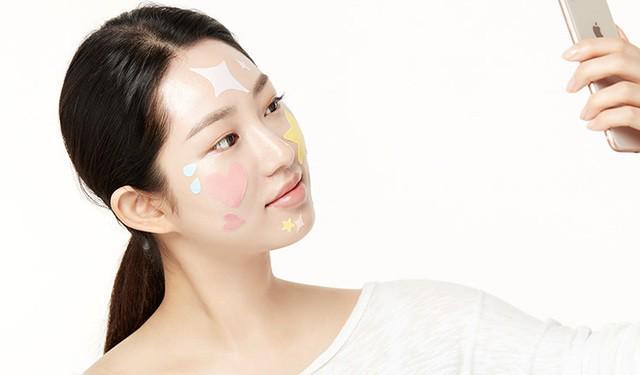 รูปภาพ:https://images.innisfree.co.kr/kr/ko/upload/pdtDetail/promotion/monthLion/201805/starlight_fairy_sticker_mask/img03.jpg