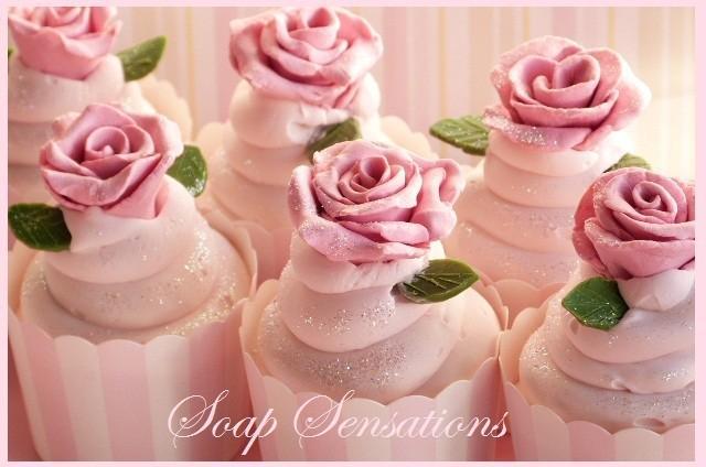 รูปภาพ:http://3.bp.blogspot.com/-u5wxWTJAEU8/T2-v_vKUZtI/AAAAAAAABG8/2hGveHJOdXo/s1600/Delicious+roses+cupcake+soaps042.jpg