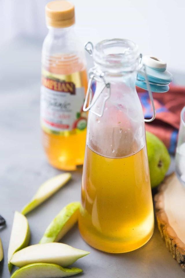 รูปภาพ:https://www.lemonsforlulu.com/wp-content/uploads/2017/09/Vanilla-Pear-Fruit-Shrub-Recipe.jpg