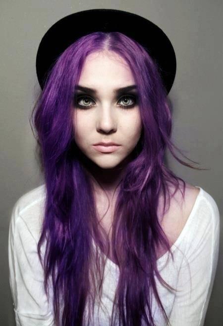 รูปภาพ:http://cdn.buzznet.com/assets/users16/callinamarie/default/30-shades-purple-hair--large-msg-136795715948.jpg