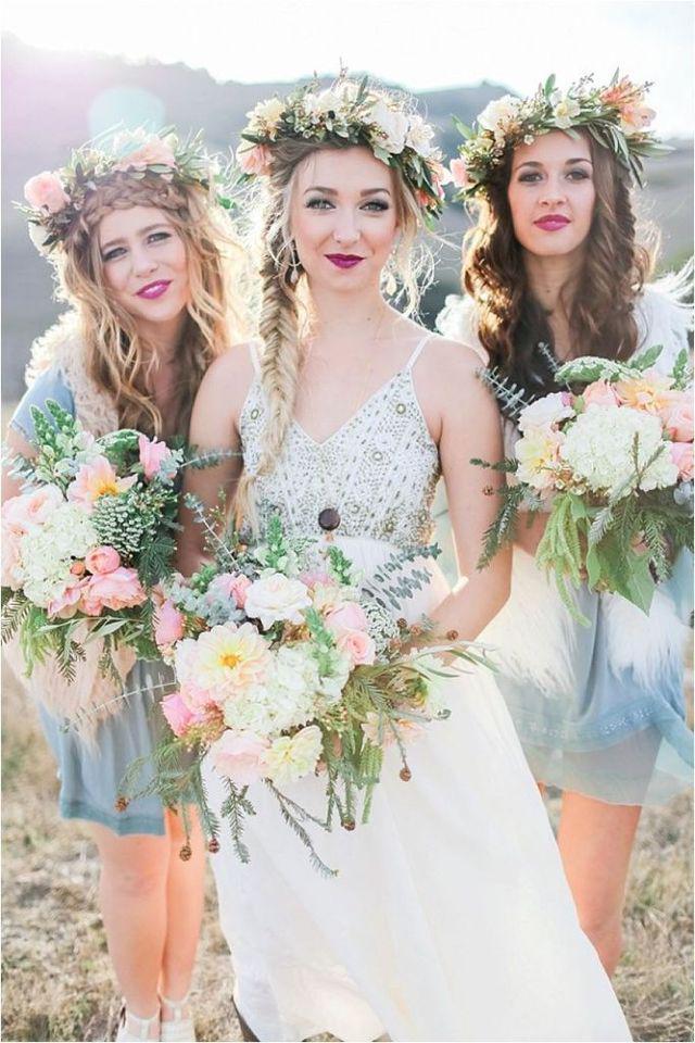 รูปภาพ:https://i1.wp.com/www.ecstasycoffee.com/wp-content/uploads/2018/05/Bridesmaid-Dresses-4.jpg?w=683