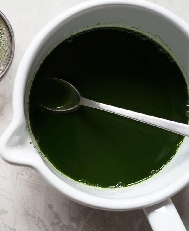 รูปภาพ:https://www.ohhowcivilized.com/wp-content/uploads/2018/03/0318-matcha-green-tea-soda-2.jpg