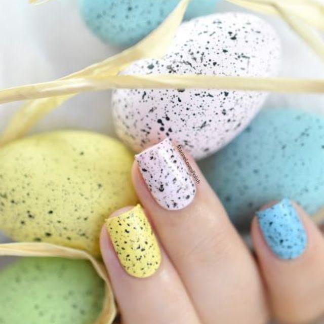 ภาพประกอบบทความ ส่อง ++ 20 เทรนด์ "Egg Nails" สีสัน สดใสแบบไข่ๆ รับหน้าฝน 😍