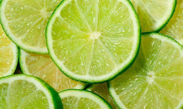 รูปภาพ:http://www.wallpapermania.eu/images/lthumbs/2016-07/8937_Fresh-lemon-juice-with-slices-of-lime.jpg