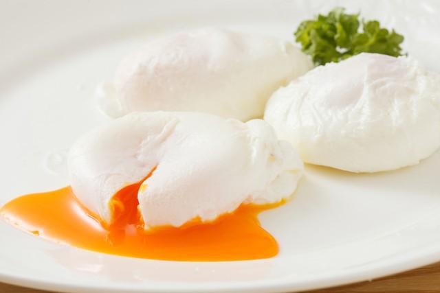 รูปภาพ:https://skinnyms.com/wp-content/uploads/2017/04/How-to-Make-Perfect-Poached-Eggs.jpg