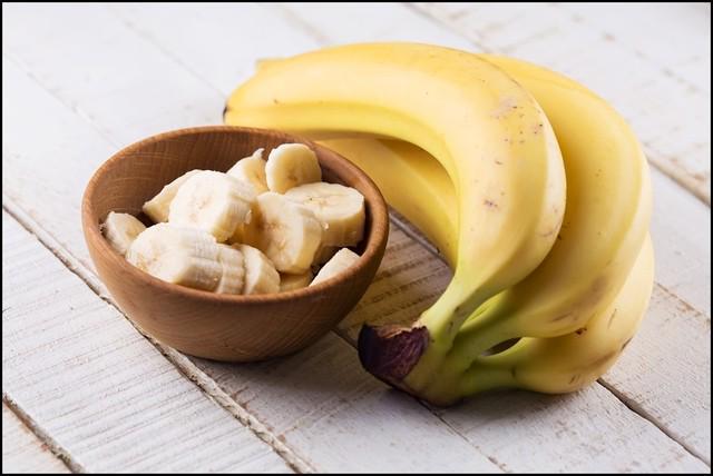 รูปภาพ:http://servingjoy.com/wp-content/uploads/2014/12/Sliced-banana-in-a-bowl.jpg