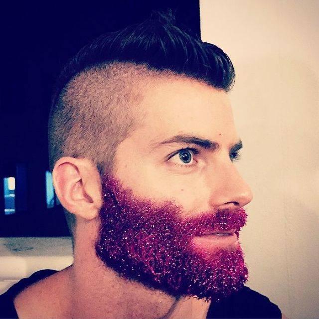 รูปภาพ:http://static.boredpanda.com/blog/wp-content/uploads/2015/11/glitter-beard-trend-53__700.jpg