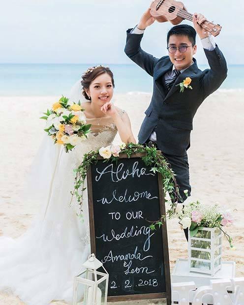 รูปภาพ:https://stayglam.com/wp-content/uploads/2018/05/Beach-Wedding-Sign-Idea.jpg