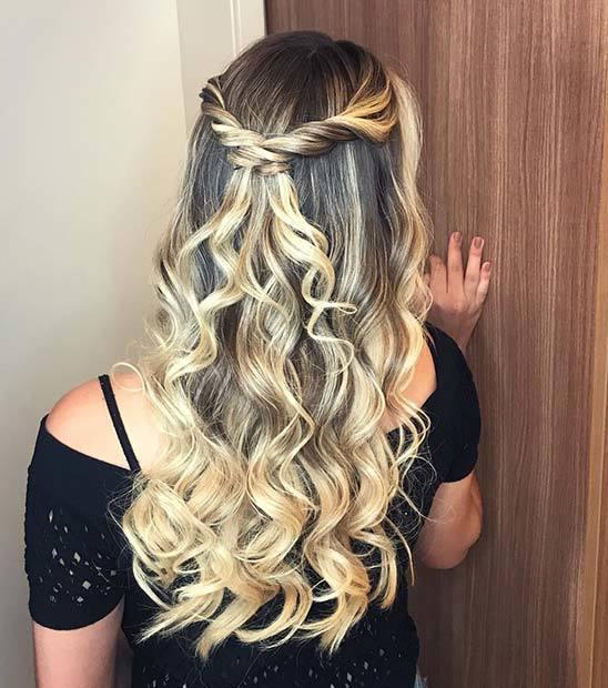 รูปภาพ:https://stayglam.com/wp-content/uploads/2018/02/Loose-Curls-and-Twists.jpg