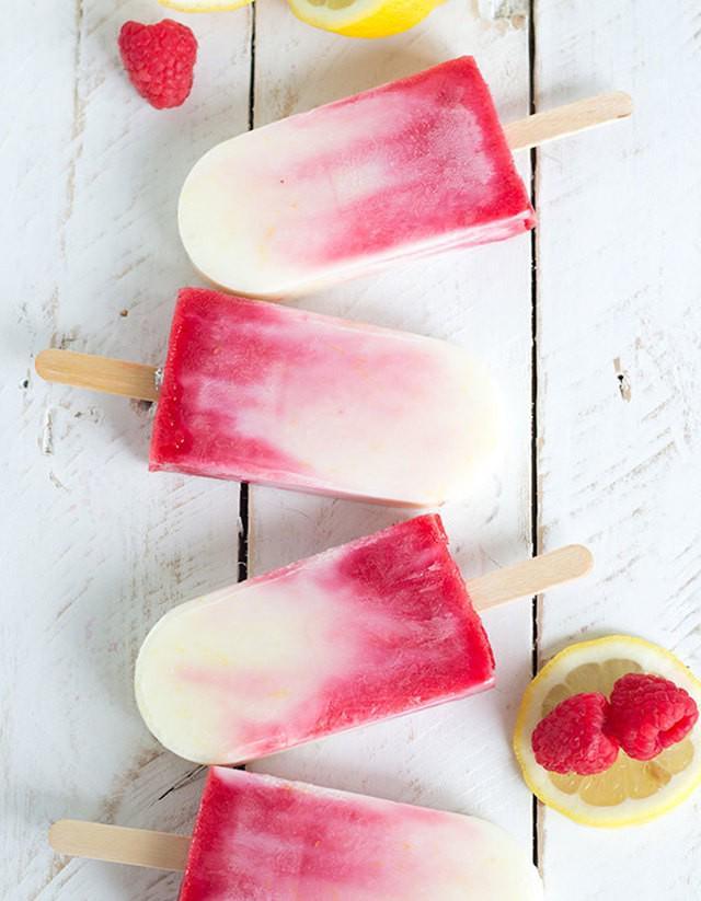 รูปภาพ:https://www.wilkieblog.com/wp-content/uploads/2017/06/raspberry-lemonade-yogurt-popsicles_cookiedoughandovenmitt.jpg