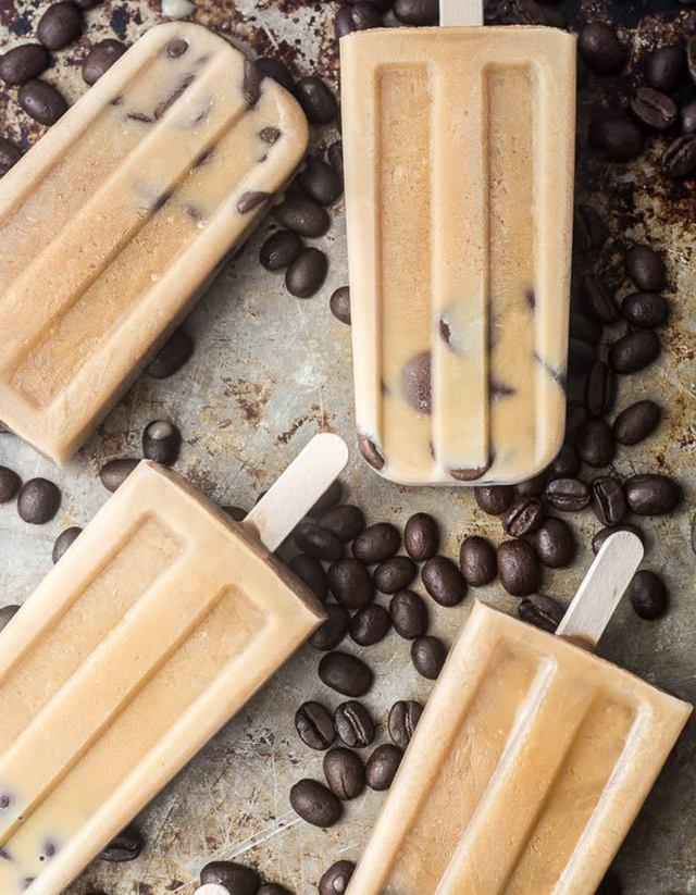 รูปภาพ:https://www.wilkieblog.com/wp-content/uploads/2017/06/Cold-Brew-Ice-Mocha-Pops_The-View-From-The-Great-Island.jpg