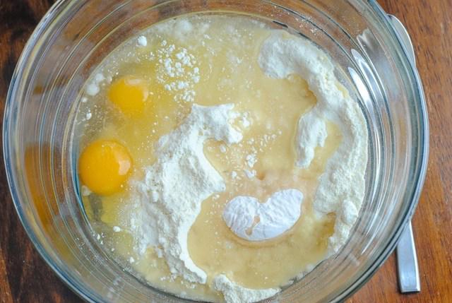 รูปภาพ:https://i1.wp.com/www.ohmy-creative.com/wp-content/uploads/2018/03/how-to-make-lemon-cake-mix-cookies.jpg?w=800&ssl=1