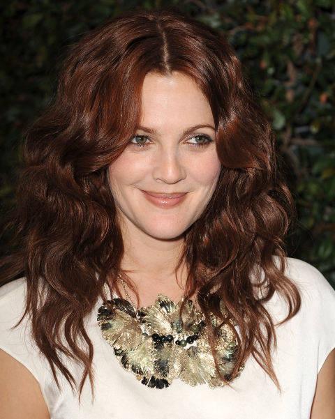 รูปภาพ:http://mac.h-cdn.co/assets/15/47/480x601/auburn_hair_drew_barrymore.jpg