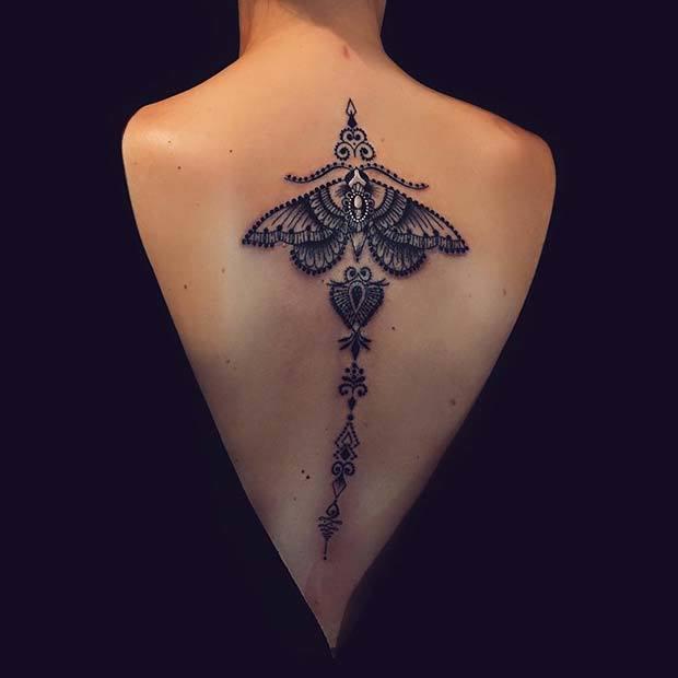 รูปภาพ:https://stayglam.com/wp-content/uploads/2018/05/Stylish-Tattoo-with-Moth-Design.jpg