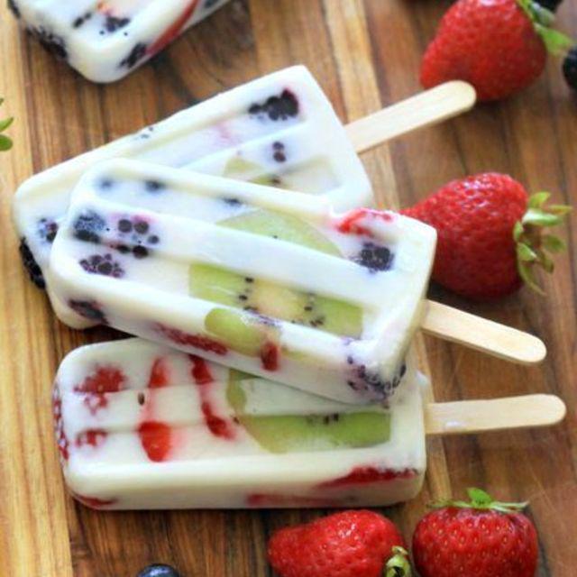 ตัวอย่าง ภาพหน้าปก:อร่อยเต็มรส สูตรไอติมแท่งผลไม้รวม Popsicles Yoghurt Parfaits สดชื่นทุกคำ