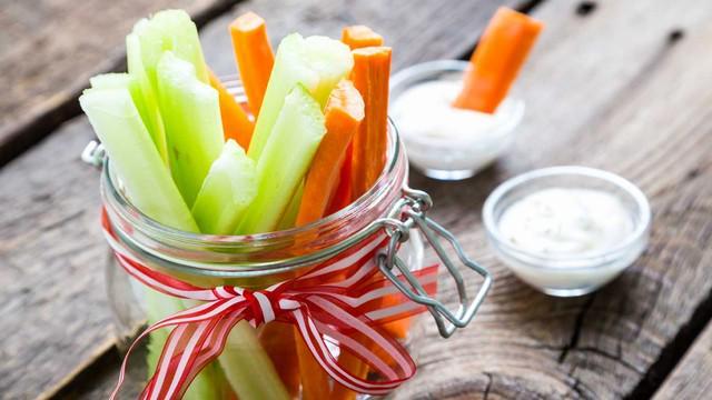 รูปภาพ:http://nutritioncrsp.org/wp-content/uploads/2018/01/vegetable-sticks-inspirational-light-spinach-dip-with-ve-able-sticks-recipe-9kitchen-of-vegetable-sticks.jpg