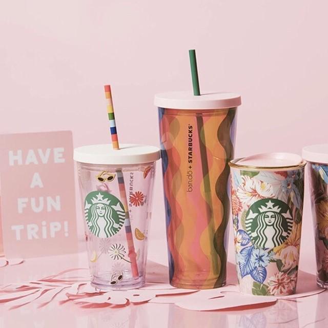 ตัวอย่าง ภาพหน้าปก:พาส่อง! Starbucks x Ban.do แก้วน้ำ & เครื่องเขียนคอลเลคชั่นใหม่ ลายดอกไม้สไตล์ฮาวาย🌺