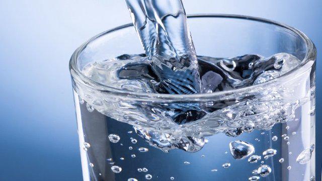รูปภาพ:https://images.agoramedia.com/everydayhealth/gcms/The-Health-Benefits-of-Water-722x406.jpg