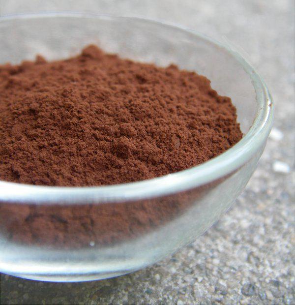 รูปภาพ:https://blog.rococochocolates.com/wp-content/uploads/2010/11/Unsweetened-Cocoa-Powder.jpg
