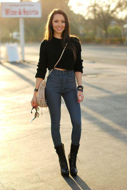 รูปภาพ:https://thefashiontag.files.wordpress.com/2014/07/high-waisted-jeans-trend.jpg