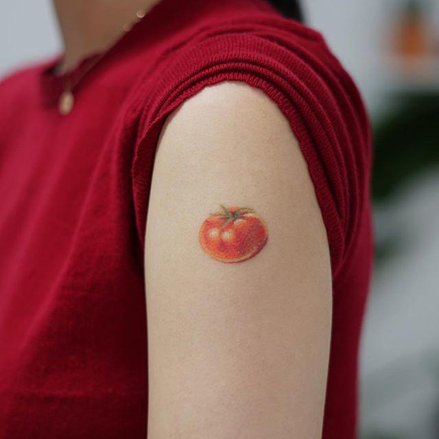 รูปภาพ:https://www.instagram.com/p/Bkj94_FFYPl/?taken-by=tattooist_baka