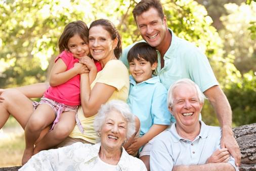 รูปภาพ:http://www.yourhealthsupport.in/wp-content/uploads/2017/09/How-to-Keep-your-Old-Parents-Happy.jpg