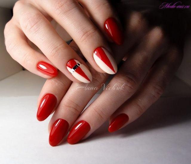 รูปภาพ:https://thecuddl.com/images/2018/04/38-cute-red-acrylic-nail-color-thecuddl.jpg