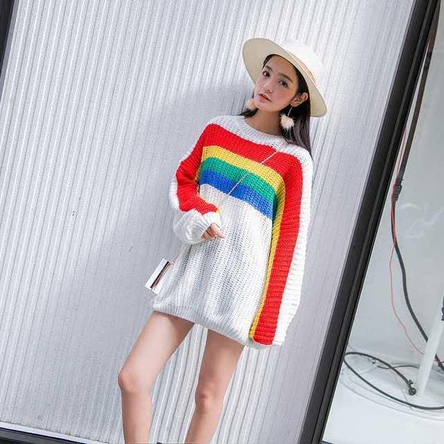 รูปภาพ:https://ae01.alicdn.com/kf/HTB1UaTrdm3PL1JjSZFxq6ABBVXa0/Harajuku-Rainbow-Sweater-Women-Vintage-Striped-O-neck-Tops-Loose-Sleeve-Long-Tops-Womens-Korean-Fashion.jpg