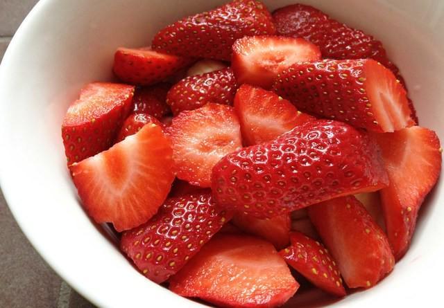 รูปภาพ:http://italyonmymind.com.au/wp-content/uploads/2012/09/strawberries-fresh.jpg