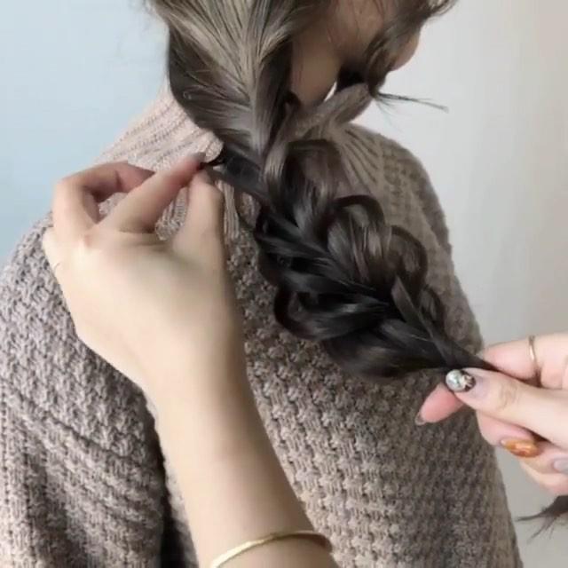 รูปภาพ:https://www.instagram.com/p/BeSspCbFzXe/?taken-by=album_hair