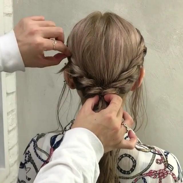 รูปภาพ:https://www.instagram.com/p/BkxM5TTgWVX/?taken-by=album_hair
