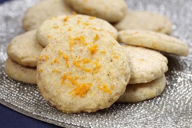 รูปภาพ:http://scibosnian.com/wp-content/uploads/2017/12/Orange_Cardamom_Cookies_1.jpg