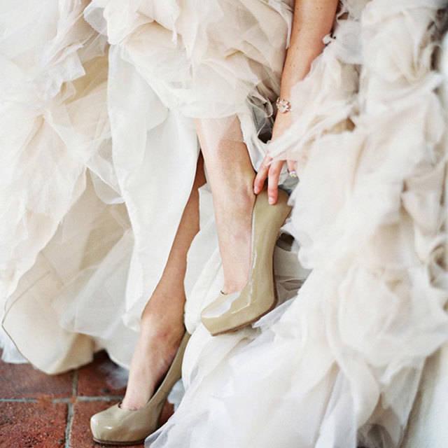 ภาพประกอบบทความ หลากสไตล์แฟชั่นรองเท้าเจ้าสาว สวยเด่นสุดวันแต่งงาน (ภาค2)