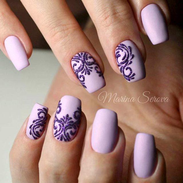 รูปภาพ:https://naildesignsjournal.com/wp-content/uploads/2018/07/damask-nail-art-ideas-lavender-purple-pattern.jpg