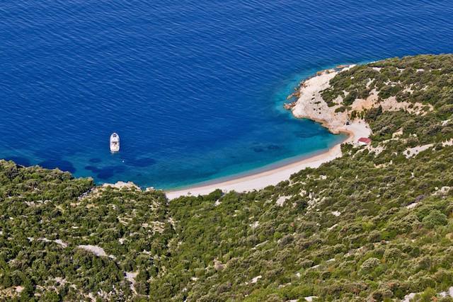 รูปภาพ:http://cdn.touropia.com/gfx/d/best-beaches-in-croatia/sveti_ivan.jpg?v=1