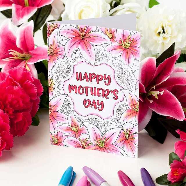 รูปภาพ:https://sarahrenaeclark.com/wp-content/uploads/2017/04/mothers-day-cards-05.jpg