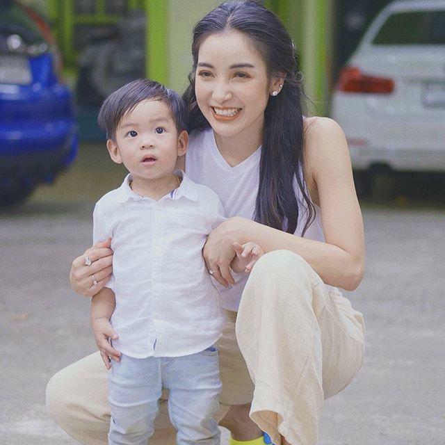 รูปภาพ:https://www.instagram.com/p/BmXgGoGhWSs/?taken-by=pat_napapa