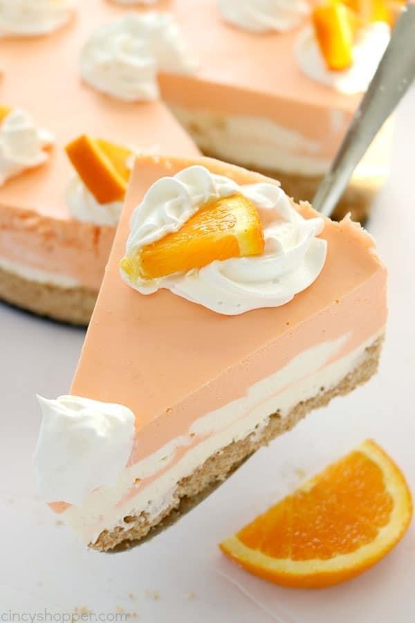 รูปภาพ:http://cincyshopper.com/wp-content/uploads/2018/04/No-Bake-Orange-Creamsicle-Cheesecake-4.jpg