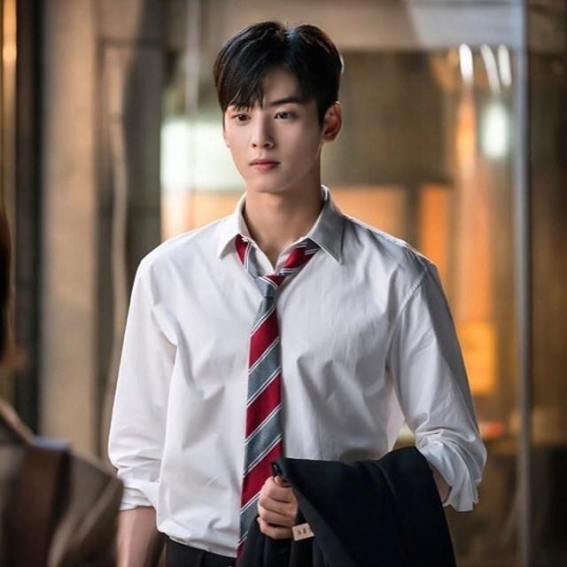 ภาพประกอบบทความ เห็นแล้วละลาย! เปิดวาร์ปโอปป้า "Cha Eun Woo" พระเอกหนุ่มหล่อ จากซีรีส์ "My ID is Gangnam Beauty"