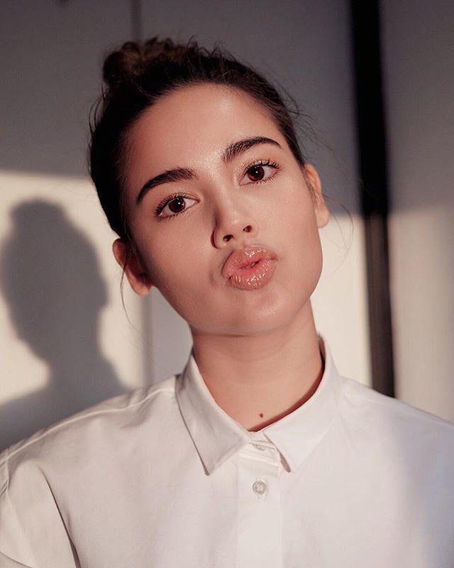 รูปภาพ:https://www.instagram.com/p/Bi6l8g9HEQb/?taken-by=urassayas