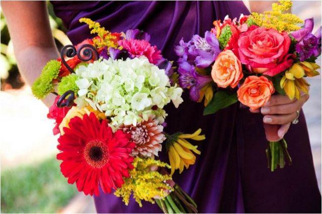 รูปภาพ:http://dinacreations.com/wp-content/uploads/2018/01/Mexican-Bridal-Bouquets-via-Three-Drops-of-Sunshine.jpg