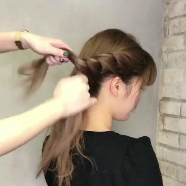 รูปภาพ:https://www.instagram.com/p/BfI8M8alTmq/?taken-by=album_hair