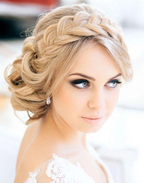 รูปภาพ:http://www.wavygirlhairstyles.com/wp-content/uploads/2014/11/retro-wedding-hairstyle-with-braid.jpg