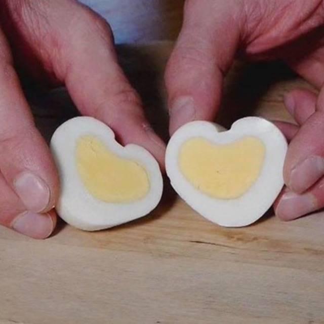 ภาพประกอบบทความ เมนูอาหารเช้าง่ายๆ ไข่ต้มรูปหัวใจ น่ารักมุ้งมิ้ง