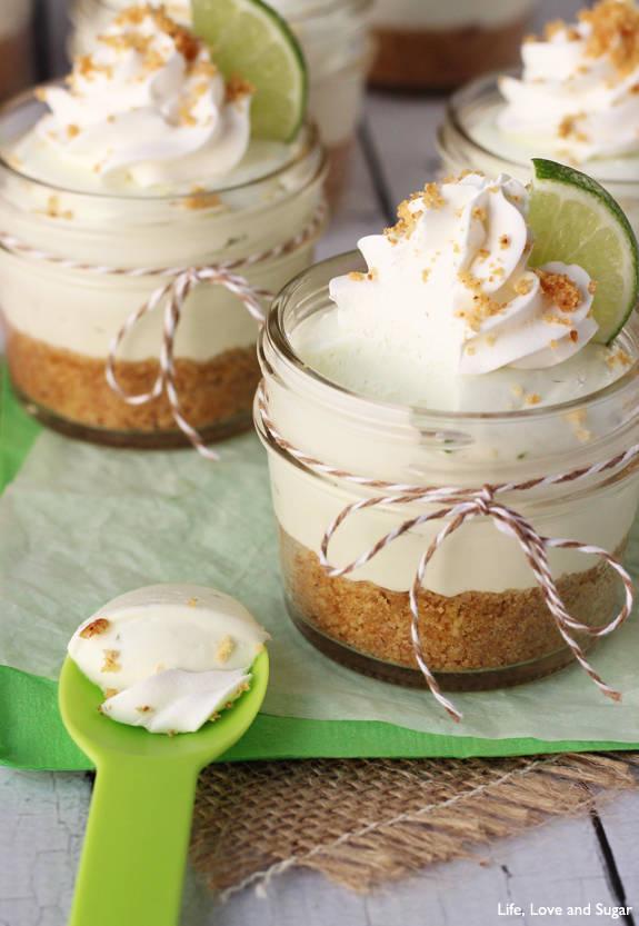 รูปภาพ:http://cf.lifeloveandsugar.com/wp-content/uploads/2014/04/No_Bake_Key_Lime_Cheesecake_In_A_Jar8.jpg