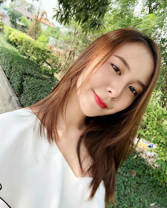 รูปภาพ:https://www.instagram.com/p/BfnnqeQlUty/?taken-by=vivi_sarannat