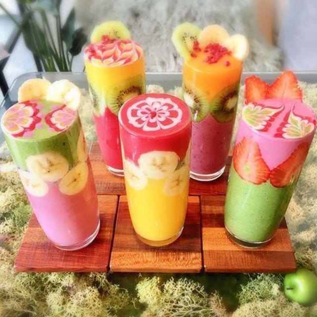 ภาพประกอบบทความ โซแฮปปี้~♡ สุขภาพดีๆ กับไอเดีย 'Layered Rainbow Smoothies' สีสันจัดเต็ม เริ่ดสุด!