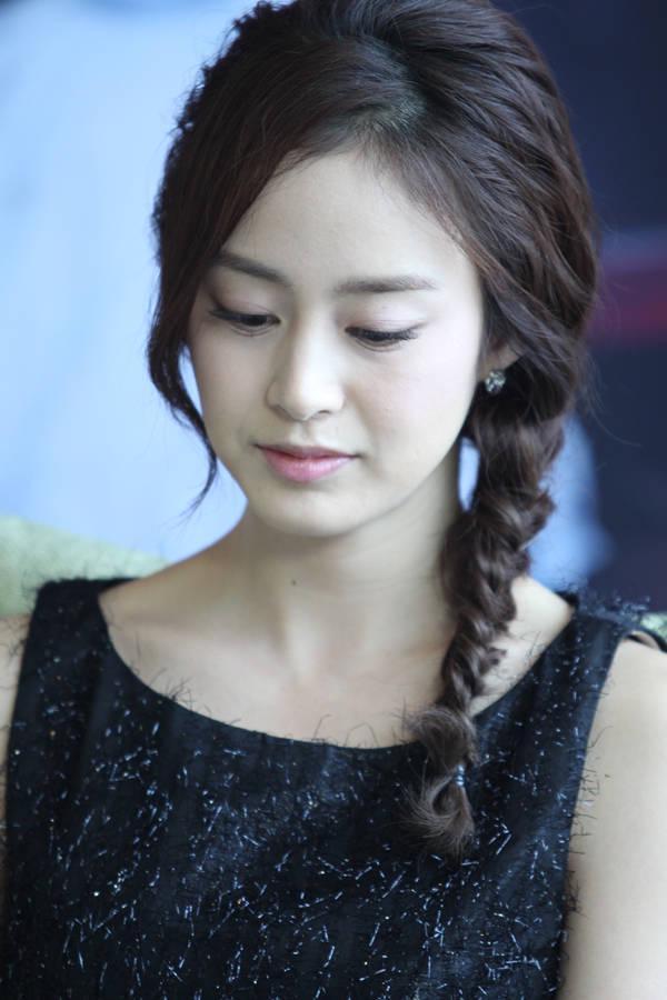 รูปภาพ:http://giaoduc.net.vn/Uploaded/ducgiang/2012_01_08/song-hee8.jpg